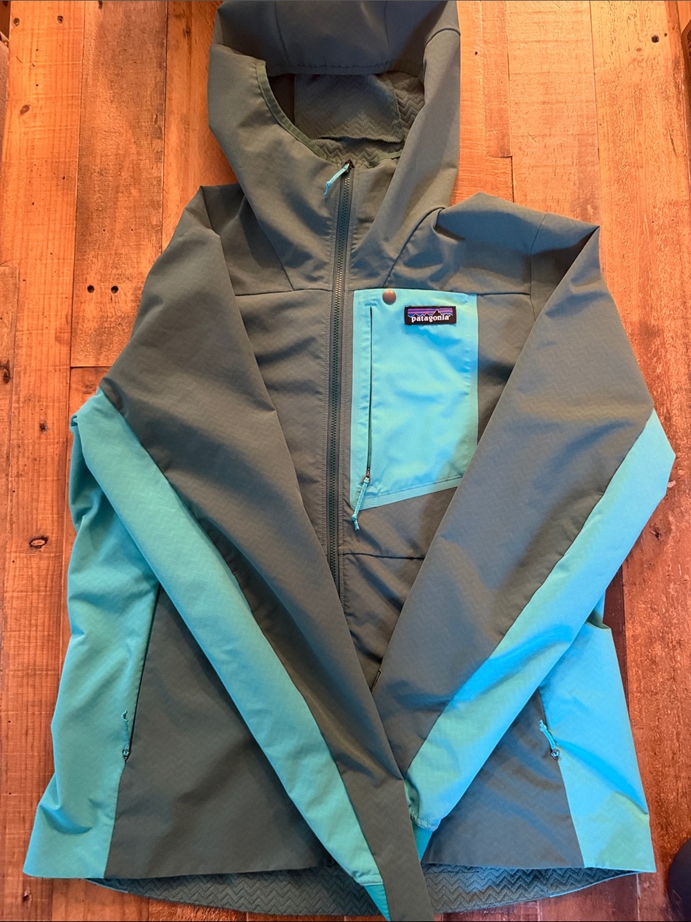 Patagonia Women’s Two-Tone Olive and Teal Hooded Performance Jacket